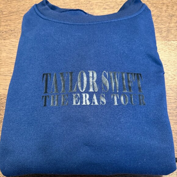Taylor Swift Concert sweatshirt Eras Tour navy sz m - Picture 1 of 3